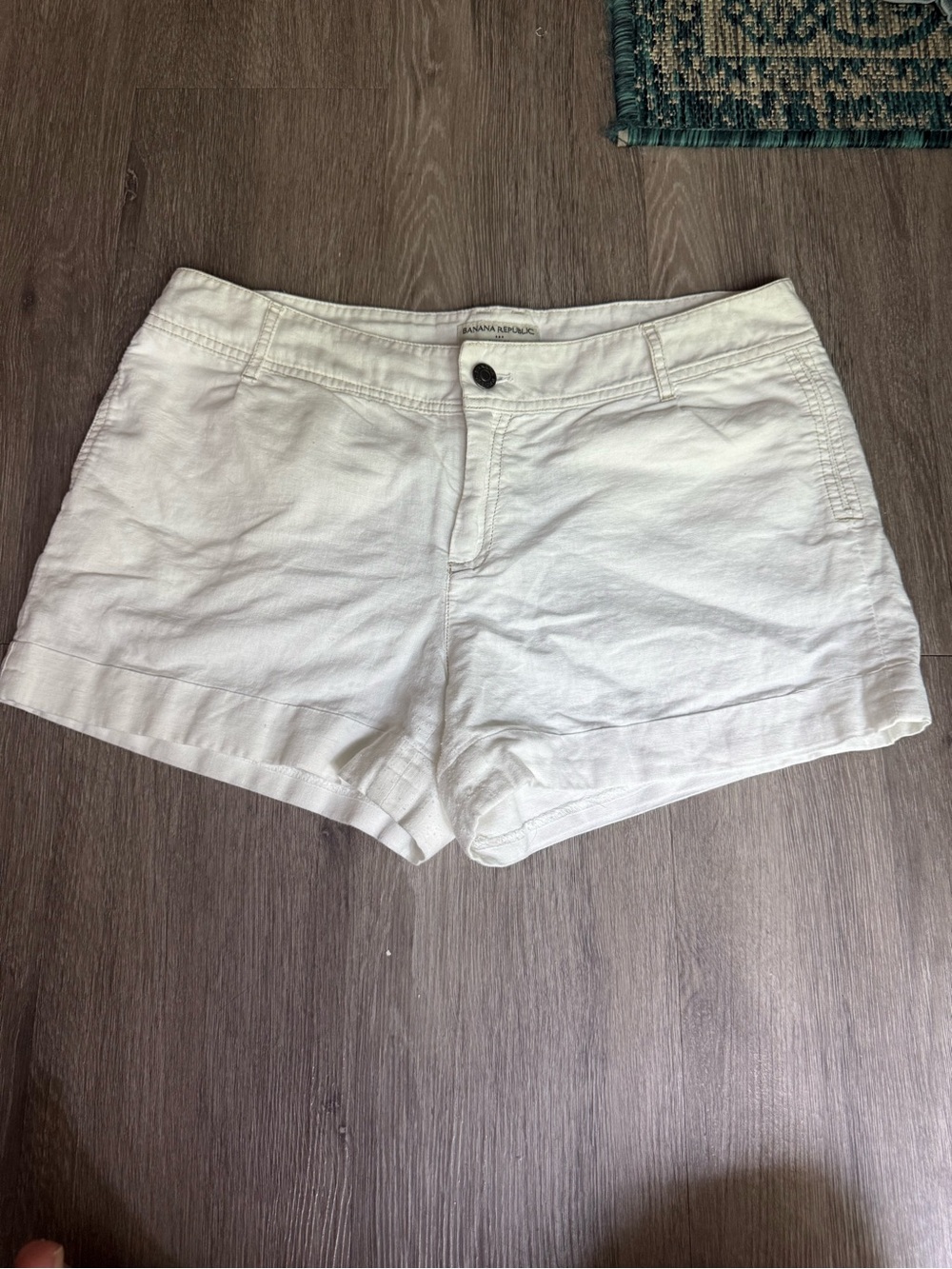 Banana Republic White Linen Blend Low Rise Women's Shorts Beach Nautical Coastal
